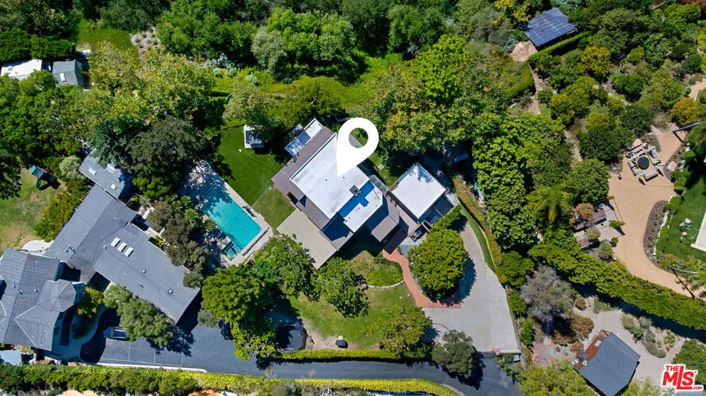 6649 Zumirez Drive, Malibu, California 90265 home-pic-54